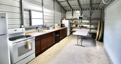 W-W: Primrose Cabin, Glamour Camping in Tiny Home Glamping Villa