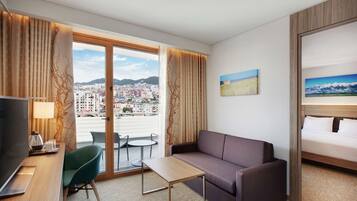 Familienzimmer, 1 King-Bett, Balkon (Deluxe)