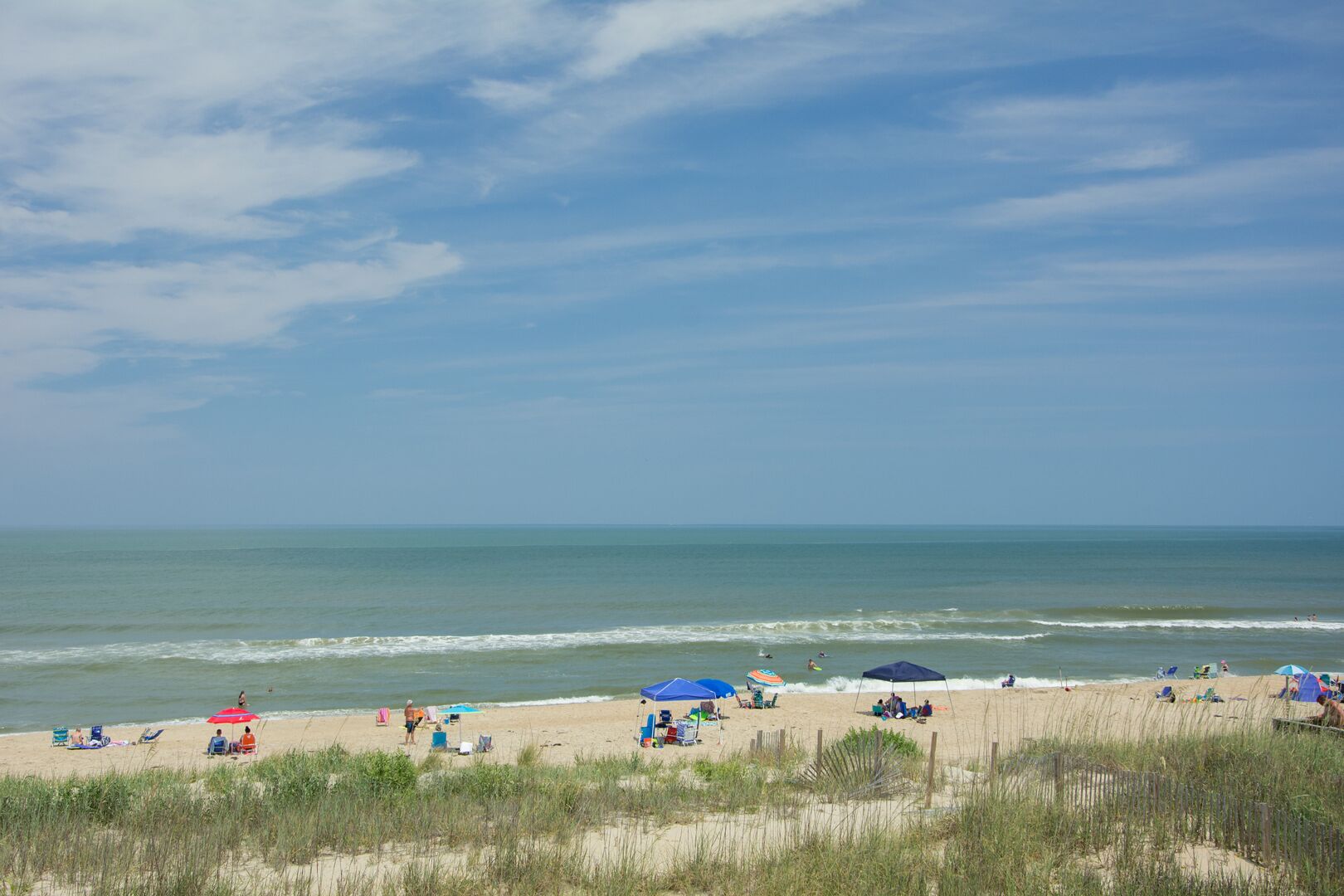 Daniel's Diamond: Great ocean views, 3 bedroom condo, community pool.