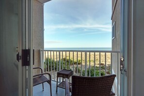 Interior - Summer & July 4th Savings at Beachside Colony Tybee's ONLY Oceanfront Resort 2/2 (Tybee Island)