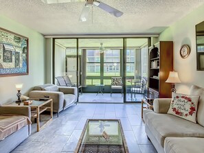 Fernseher, DVD-Player