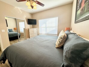 3 Schlafzimmer, Bügeleisen/Bügelbrett, Internetzugang, Bettwäsche