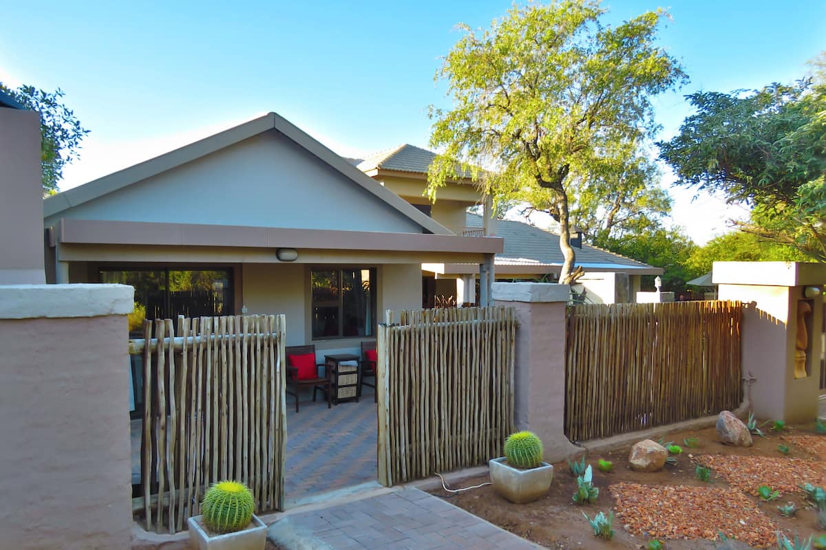 Nyala Cottage. | Terrace/patio