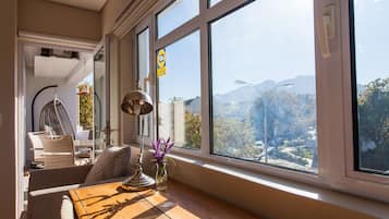 Apartamento estándar, 2 habitaciones | Zona de estar