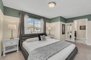 5 bedrooms, travel cot, WiFi, bed sheets
