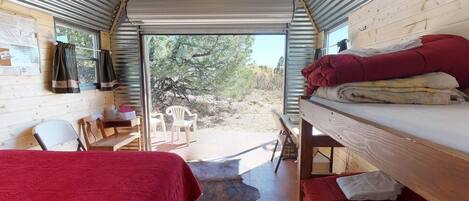 1 bedroom, WiFi, bed sheets