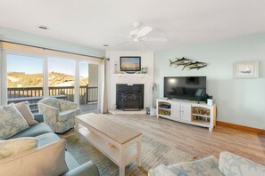 TV, Netflix, DVD player, streaming services