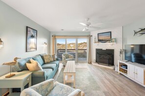 TV, Netflix, DVD player, streaming services