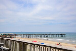 Beach - Windfall: Oceanfront, Great Views, Close to Pier (Nags Head)
