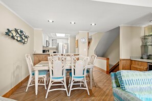 Interior - Trip's OBX: Oceanfront Townhome, Pool, Tennis (Nags Head)