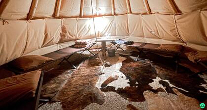 W-W: Authentic Tipi with Great Views!