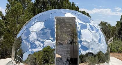 W-W: Stargazing Mirrored Dome