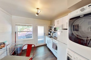 Coffee/tea maker, fridge, microwave, oven