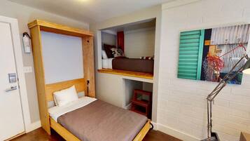 1 bedroom, iron/ironing board, free WiFi, bed sheets