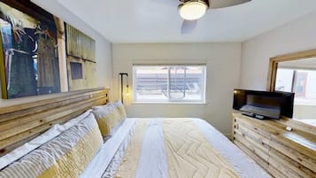 1 slaapkamer, een strijkplank/strijkijzer, gratis wifi, beddengoed