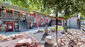 Terrace/patio - Moab Flats - 3, Escape to Moab! Walking Distance t (Moab)