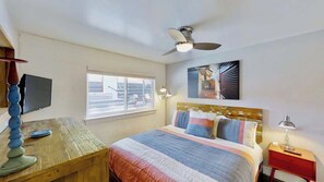 1 bedroom, iron/ironing board, WiFi (free), bed sheets - Moab Flats - 3, Escape to Moab! Walking Distance t (Moab)