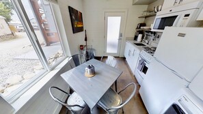 Fridge, microwave, oven, stovetop - Moab Flats #1 | 1 Bed, 1 Bath (Moab)