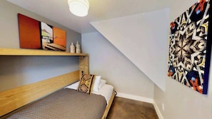 1 bedroom, iron/ironing board, WiFi (free), bed sheets - Moab Flats - 1, Instaworthy Decor and Location (Moab)