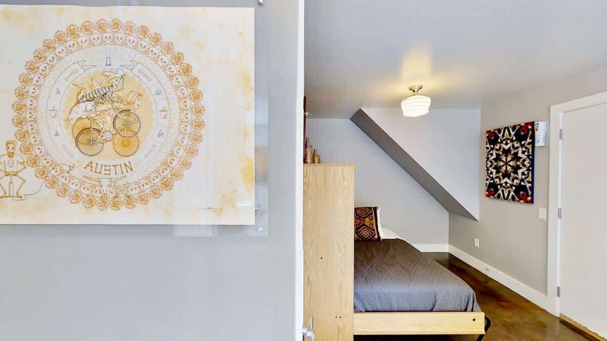 1 slaapkamer, een strijkplank/strijkijzer, gratis wifi, beddengoed