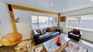 TV - Moab Flats - 1, Instaworthy Decor and Location (Moab)