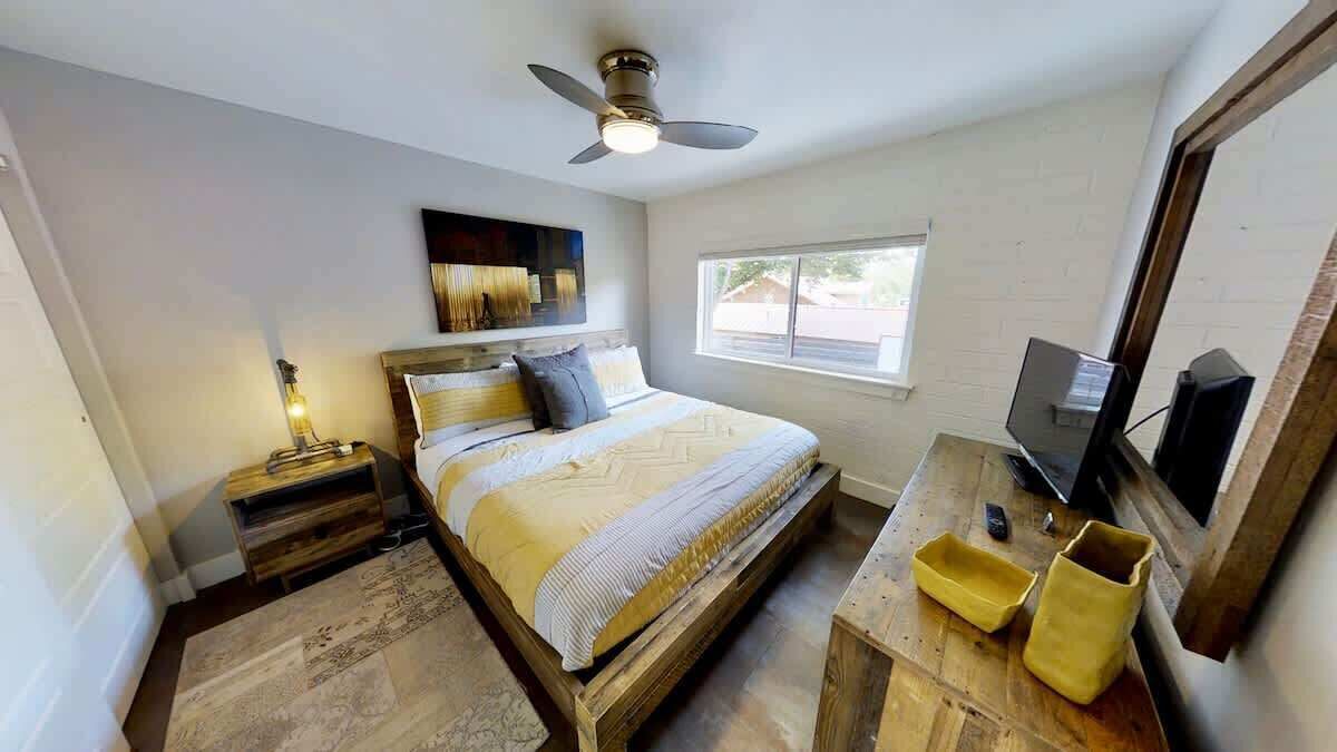 1 chambre, fer et planche à repasser, Wi-Fi gratuit, draps fournis