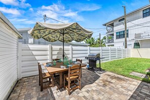 Outdoor dining - The Solaster | Pet Friendly Home on Siesta Key w/ 2 Heated Pools, Walk to Beach & South Village! (Siesta Key)