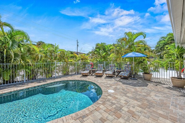 A heated pool - Casita Morning Star | Pet Friendly Home on Siesta Key, Heated Pool, Walk to Beach & South Village! (Siesta Key)