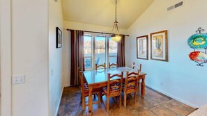 Dining - Arches Abode - A3, 3 Bedroom Condo, Private Hot Tub (Moab)
