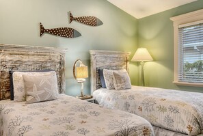 3 chambres, fer et planche à repasser, accès au Wi-Fi (inclus)