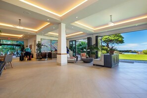 Lobby - Aston Whaler at Kaanapali 514: Completely Renovated 5th Fl Ocean View Studio (Lahaina)