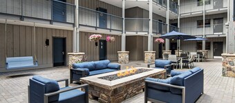 Remodeled, Views, Pool, Hot Tub W206