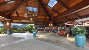 Property grounds - Hanalei Bay Resort 9323 By Parrish Kauai - great ocean and bay views with AC! (Princeville)