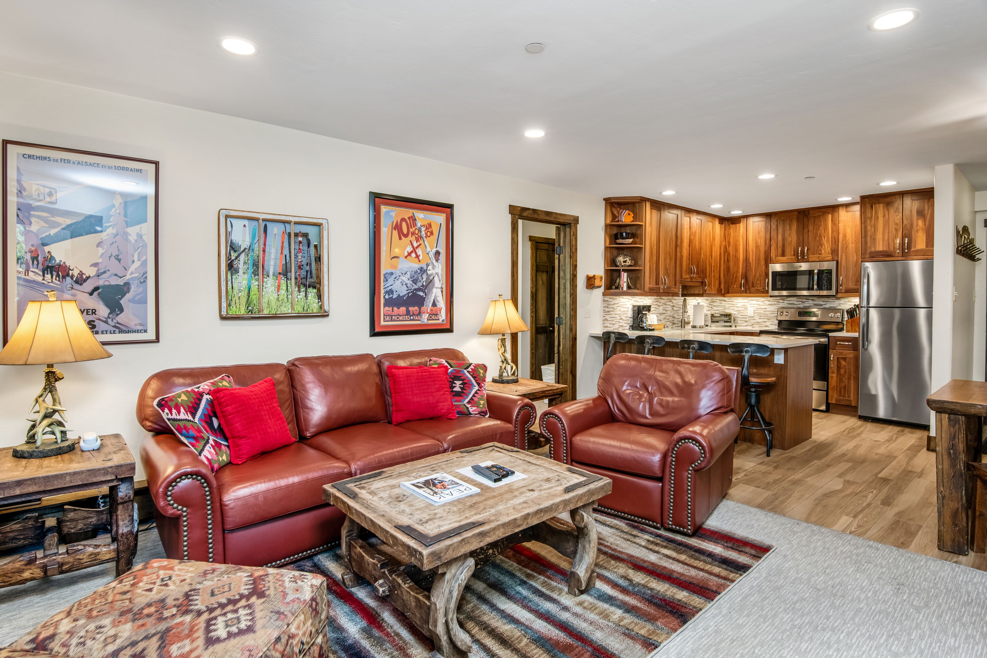 Smart-TV, peis og DVD-spiller