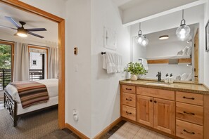 1 makuuhuone, silitysrauta/-lauta, ilmainen Wi-Fi, vuodevaatteet