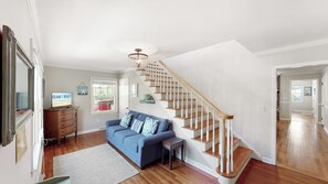 Smart TV, DVD player