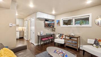 Televisión de pantalla plana, estéreo