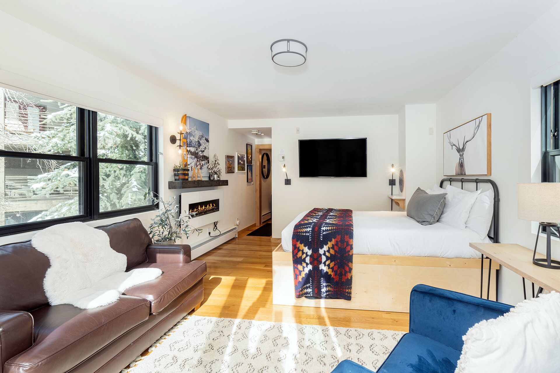 1 habitación, tabla de planchar con plancha, wifi gratis y ropa de cama 