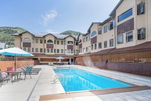 Pool - Chalet chic! Short walk to ski, river, hot tub & parking (Telluride)
