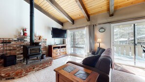 Smart TV, fireplace, DVD player