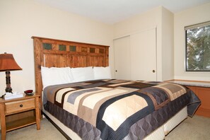 1 bedroom, iron/ironing board, internet