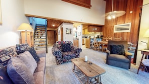 Smart TV, fireplace, DVD player