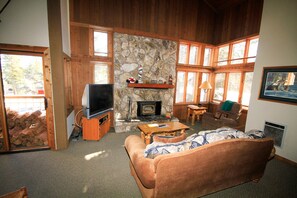 TV, fireplace, DVD player
