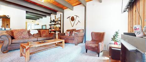 Fireplace, DVD player