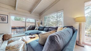 Fireplace, DVD player