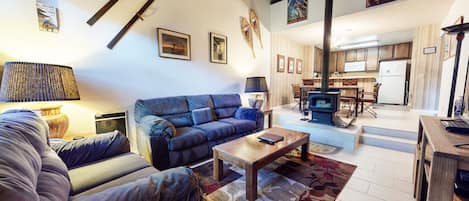 Smart TV, fireplace, DVD player