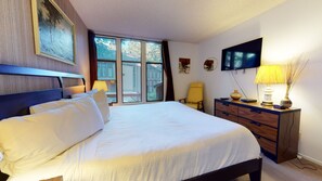 3 bedrooms, free WiFi, bed sheets