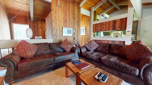 Fireplace, DVD player