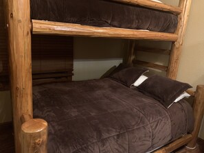 3 bedrooms, free WiFi, bed sheets - Mountainback #79, Loft, Den (Mammoth Lakes)