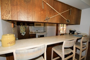Fridge, microwave, dishwasher, coffee/tea maker